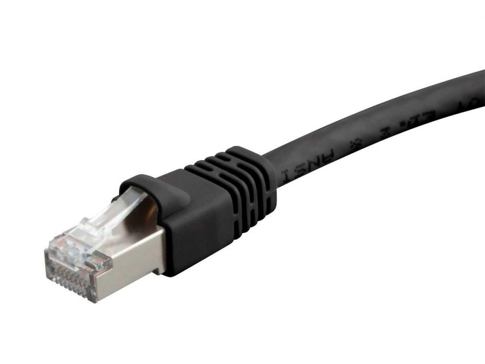 Imagen de un cable de internet Cat6a